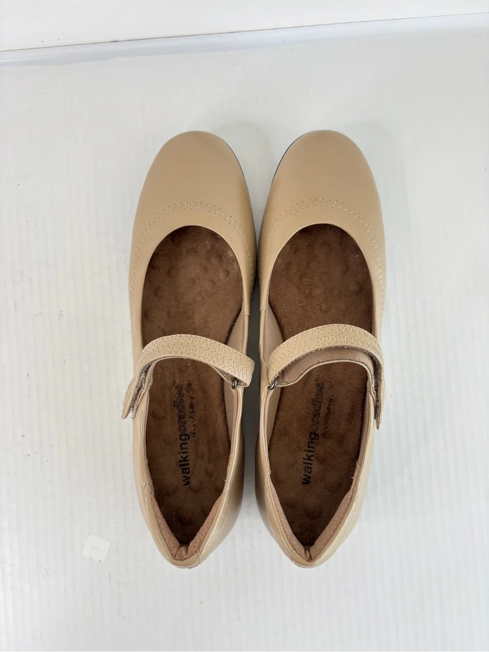 Walking Cradles Mary Jane Ballet Flats Sz 10.5 N Tan Leather Womens Comfort Shoe